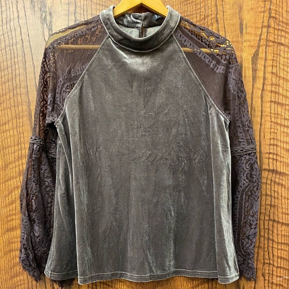 Very J dusty mauve velvet‎ and lace tunic blouse top